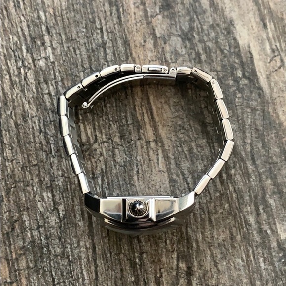 Invicta 15842 Tonneau Special Edition Lupah - Picture 10 of 11